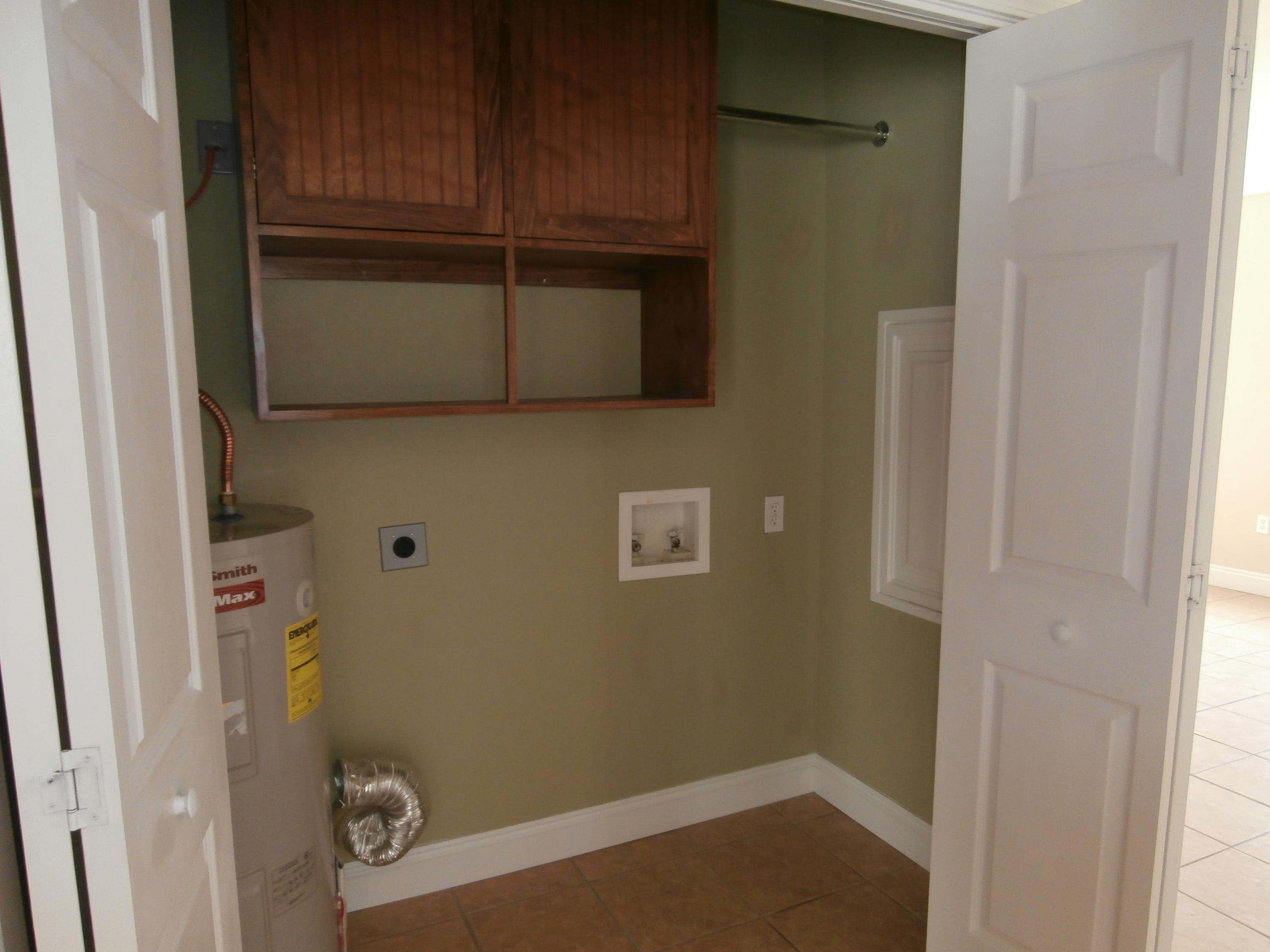 OAKWOOD HILLS UNIT 3 - Residential