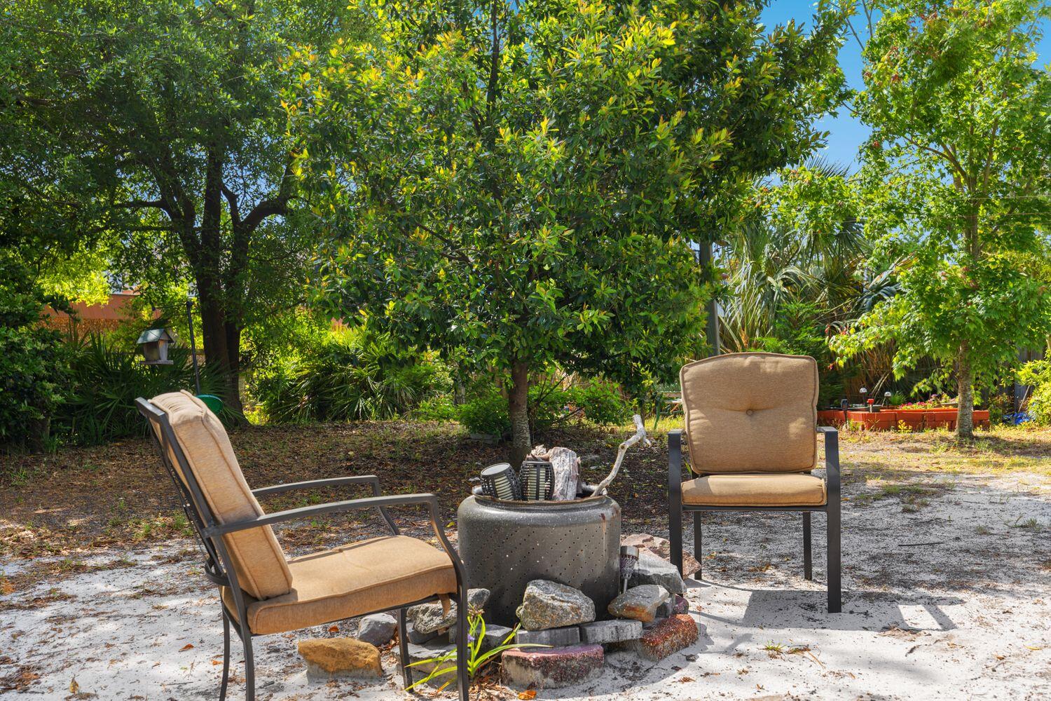 NORTH LAGOON OAKS 8TH ADDN - Residential