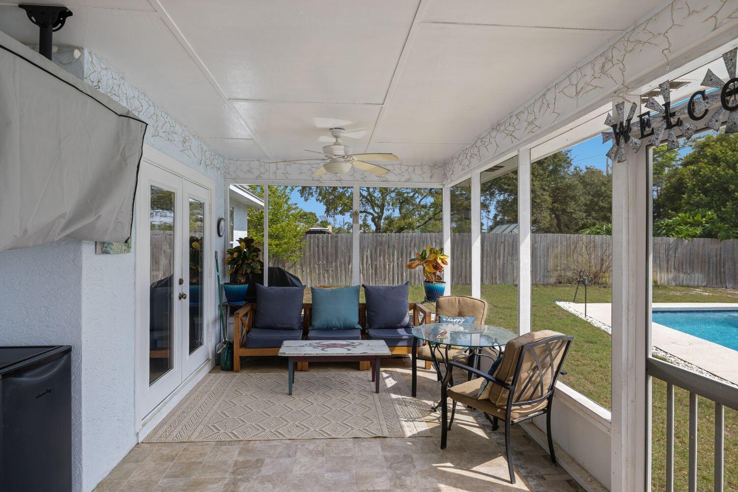 NORTH LAGOON OAKS 8TH ADDN - Residential