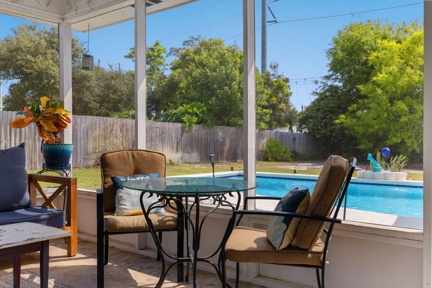 NORTH LAGOON OAKS 8TH ADDN - Residential