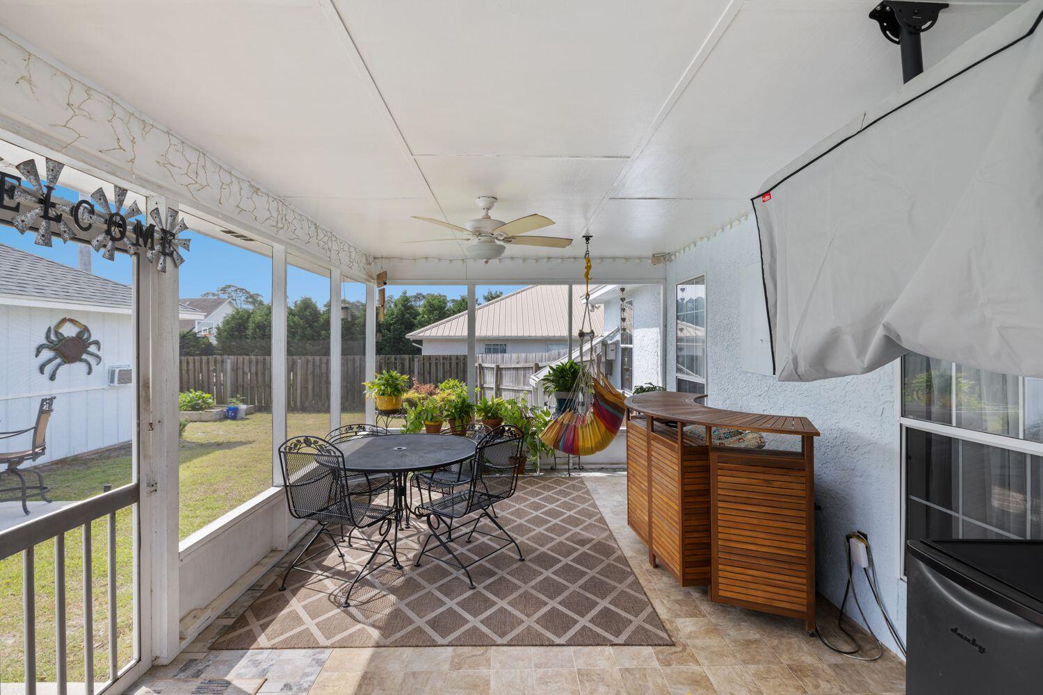 NORTH LAGOON OAKS 8TH ADDN - Residential