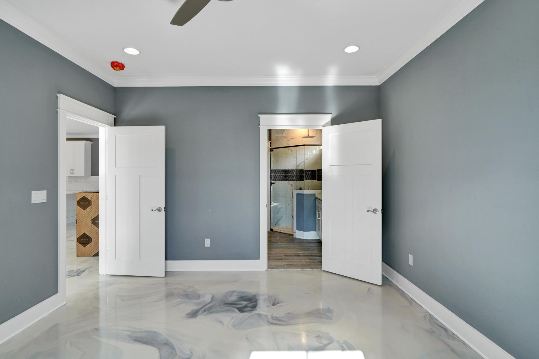 JUNIPER LAKES EST UNIT 6 OF OAKWOOD HILLS - Residential