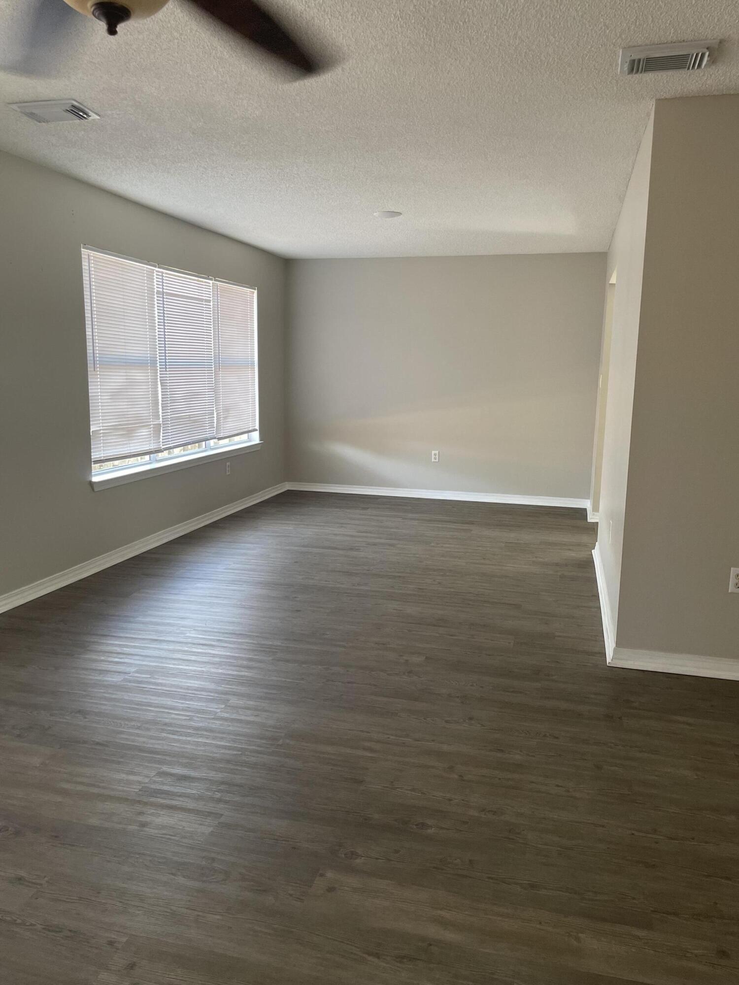 SANDY RIDGE ESTATES - Residential Lease