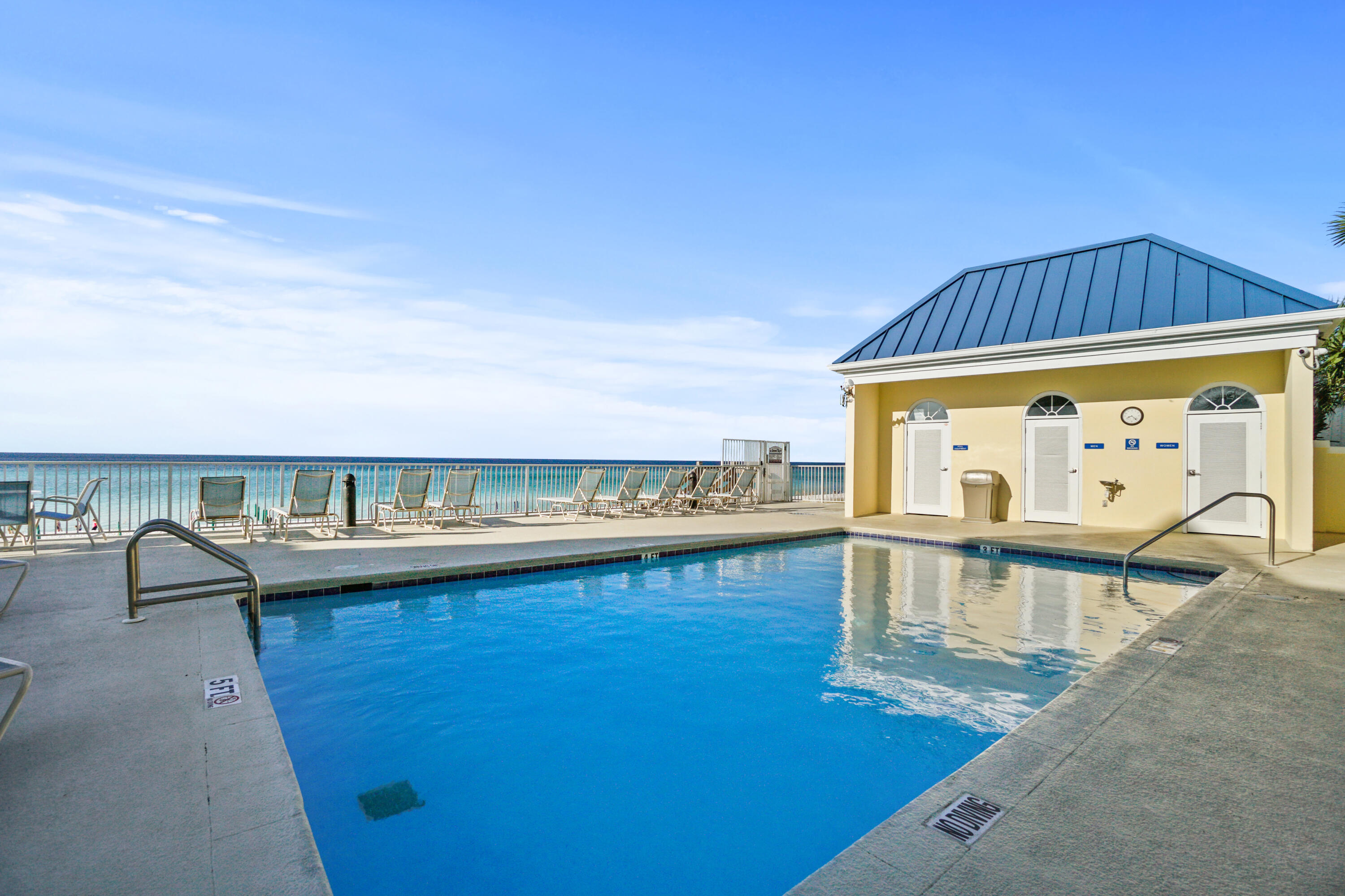 LEEWARD KEY - Residential