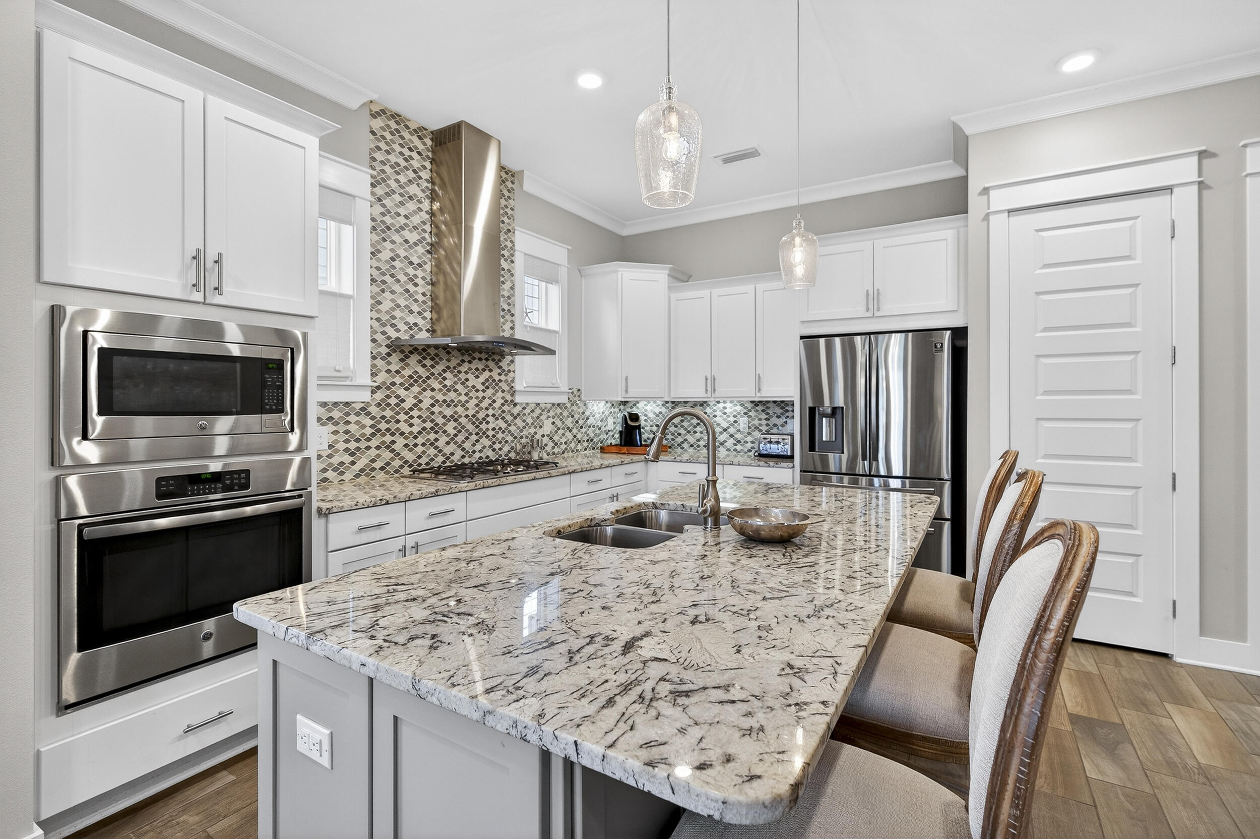 PROMINENCE - Residential