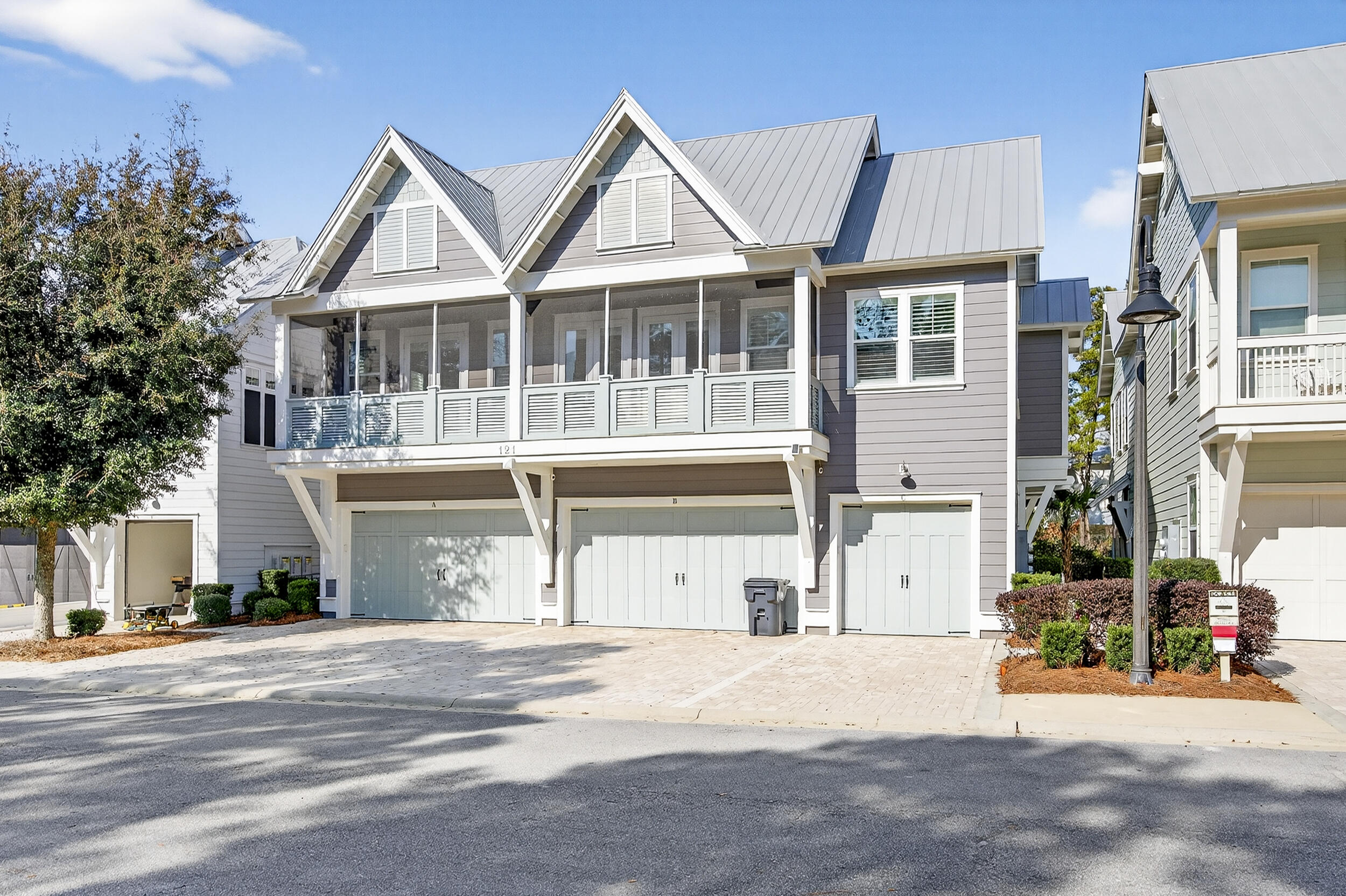 PROMINENCE - Residential