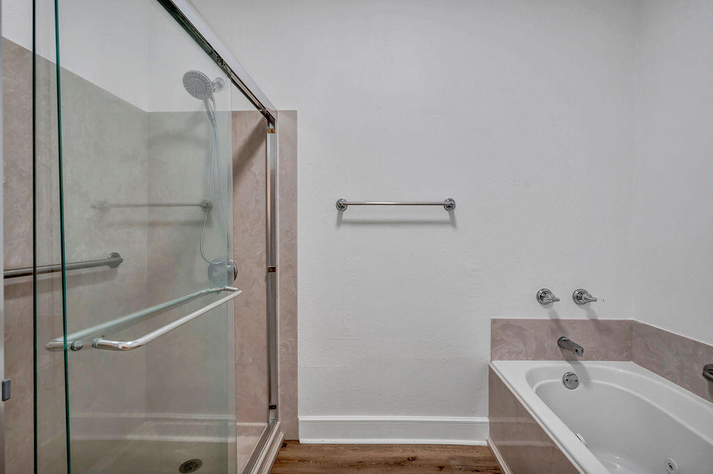 FLAMINGO VILLAGE aka Emerald Walk - Residential