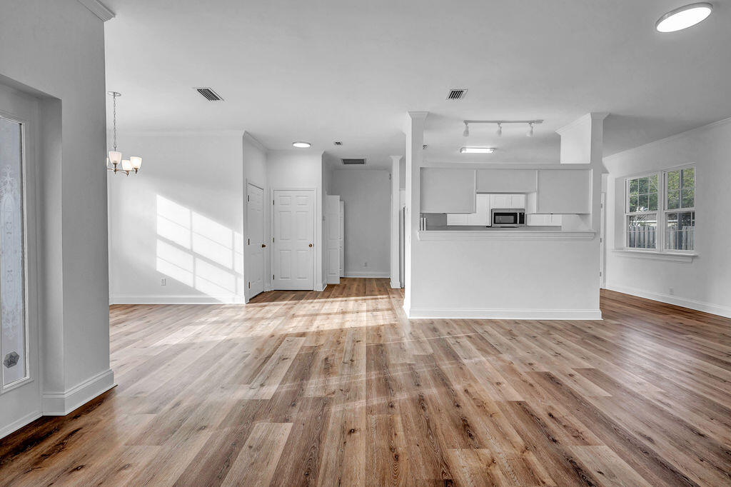 FLAMINGO VILLAGE aka Emerald Walk - Residential