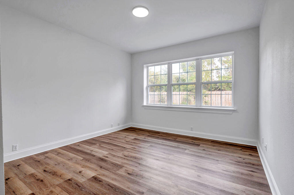 FLAMINGO VILLAGE aka Emerald Walk - Residential