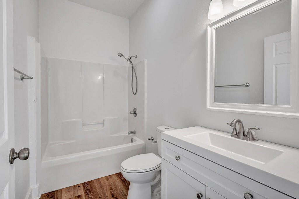 FLAMINGO VILLAGE aka Emerald Walk - Residential