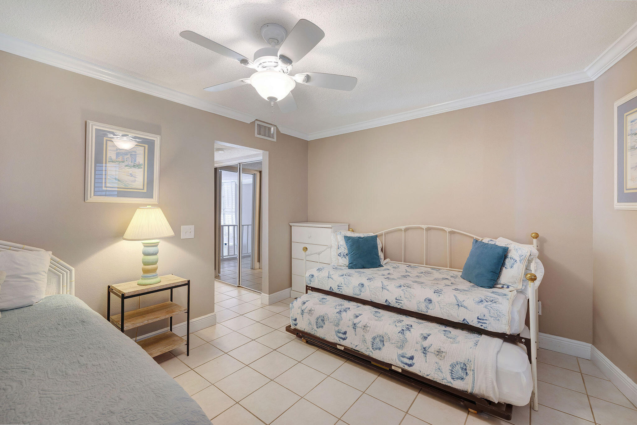 MAINSAIL CONDO PH 1 - Residential