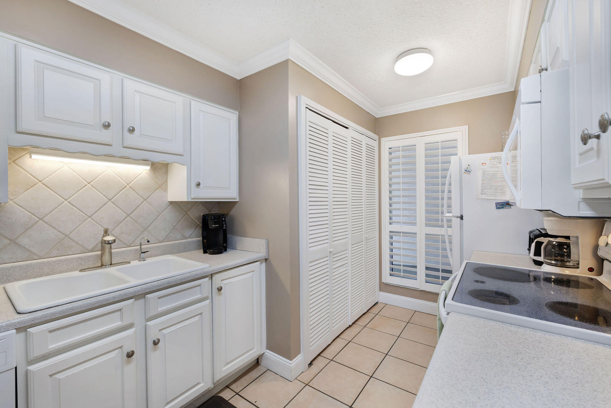 MAINSAIL CONDO PH 1 - Residential