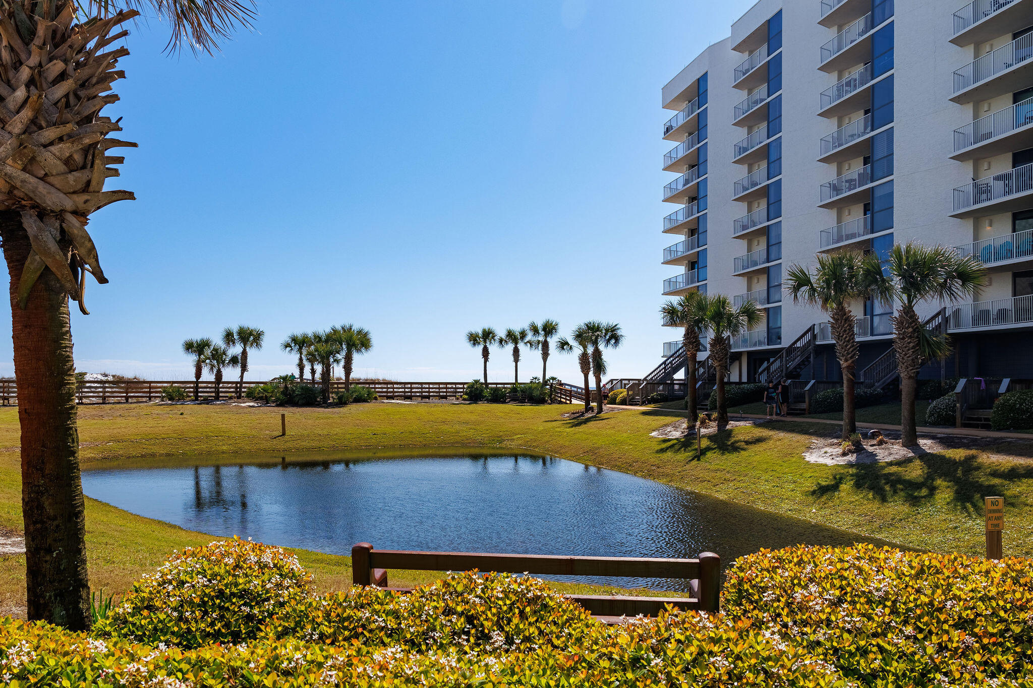 MAINSAIL CONDO PH 1 - Residential