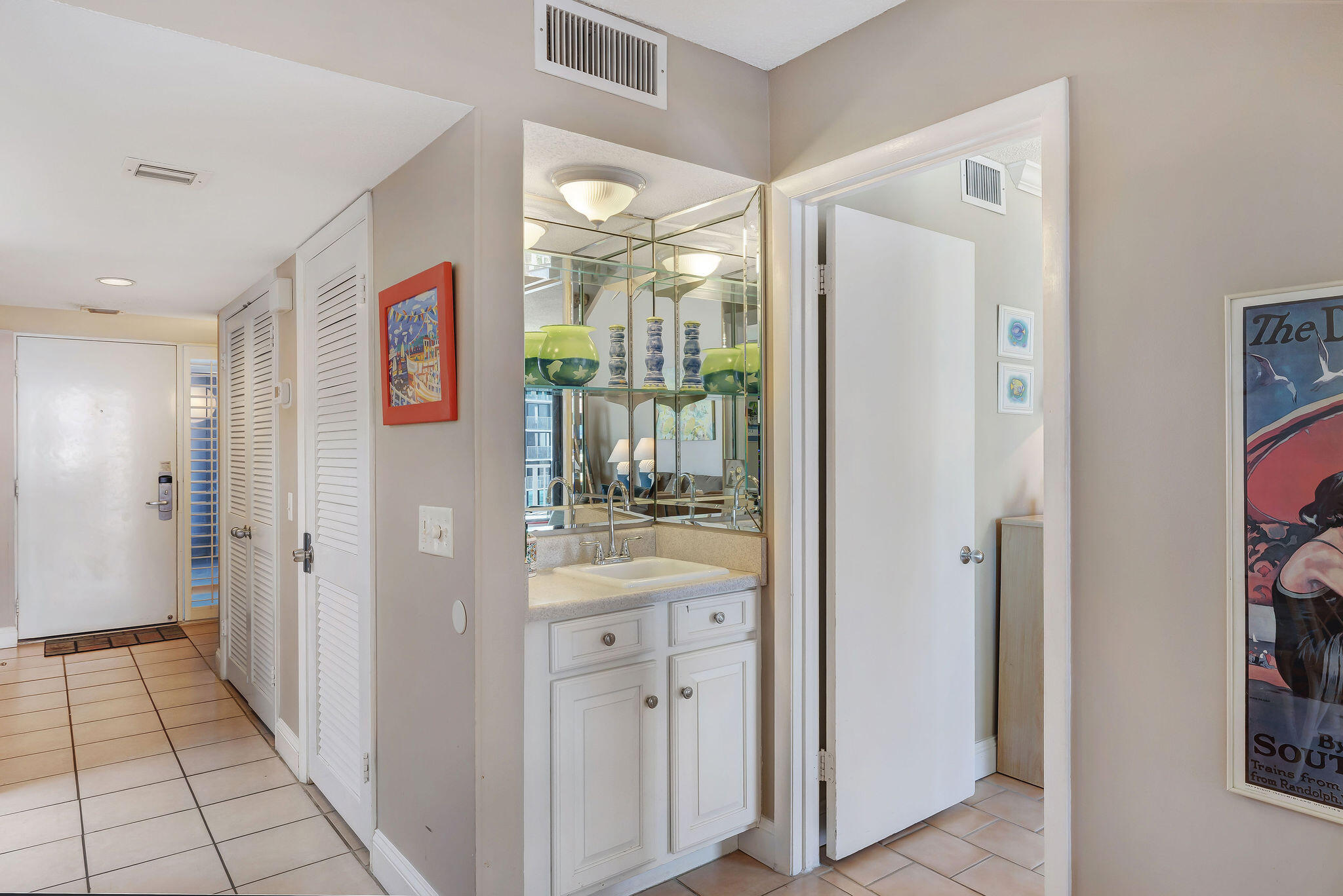 MAINSAIL CONDO PH 1 - Residential