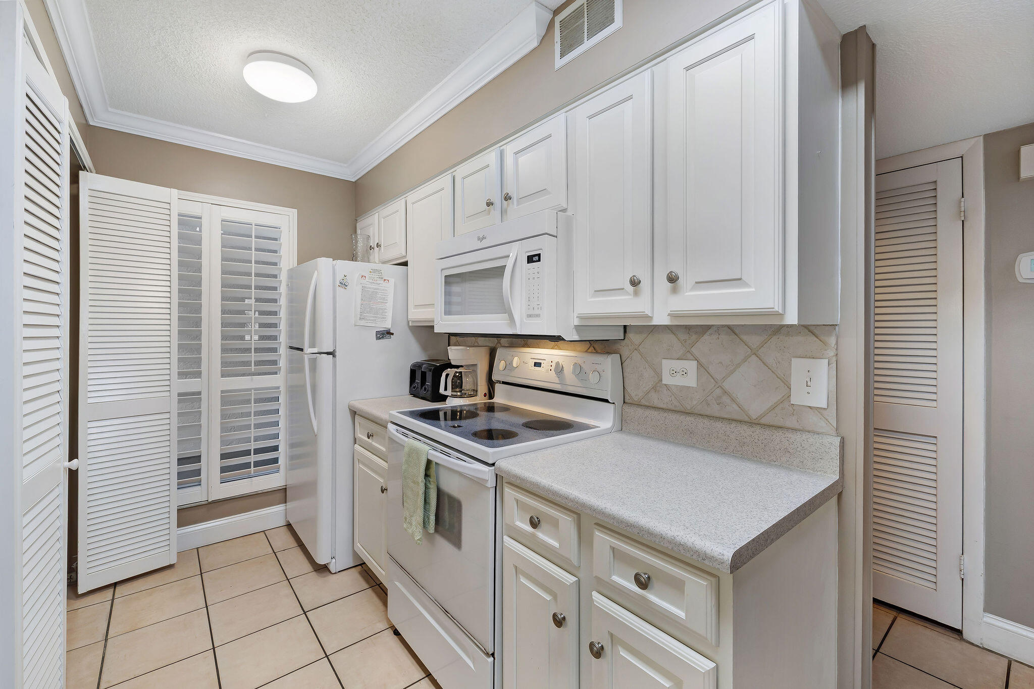 MAINSAIL CONDO PH 1 - Residential