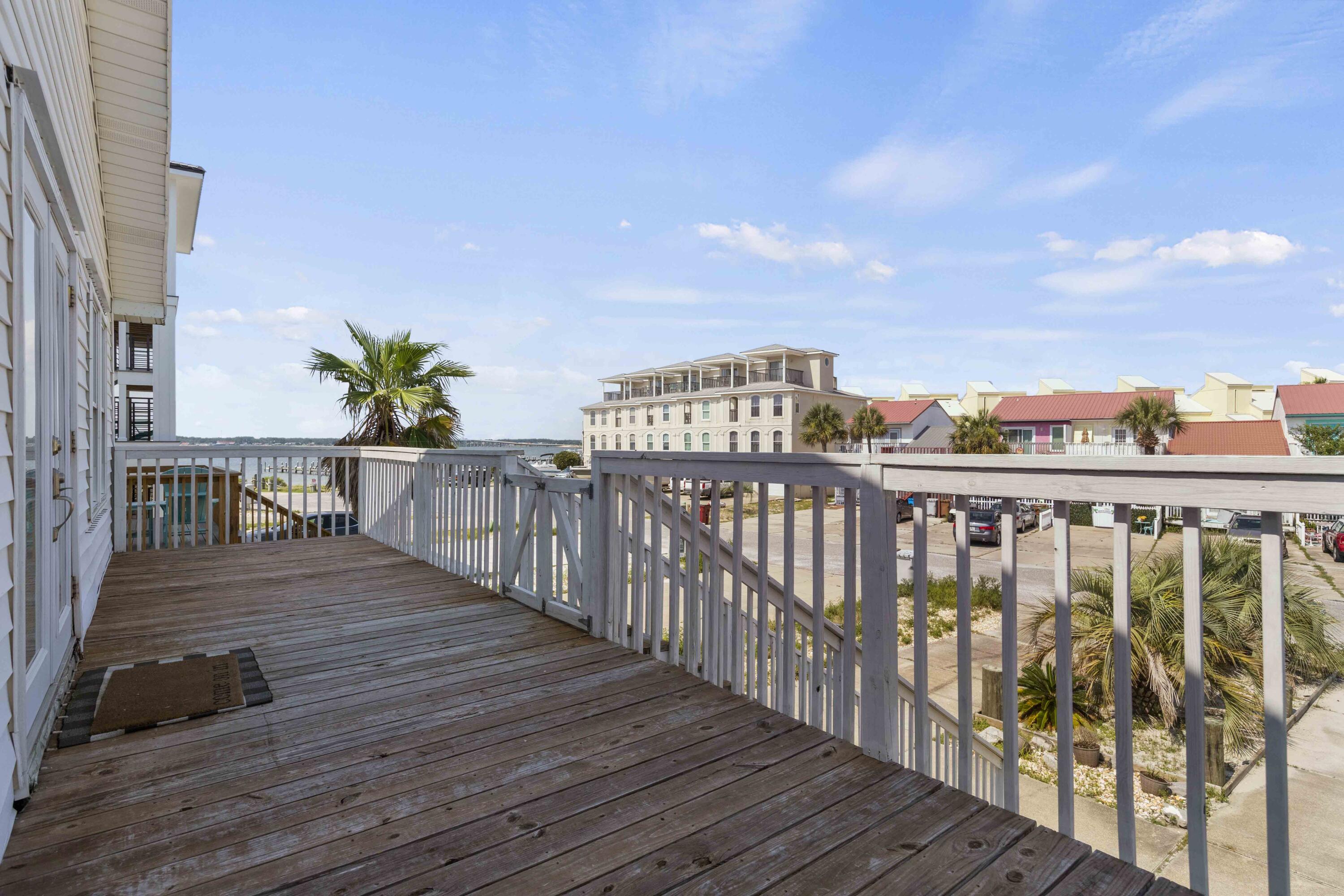 BAHIA BADAR - Residential