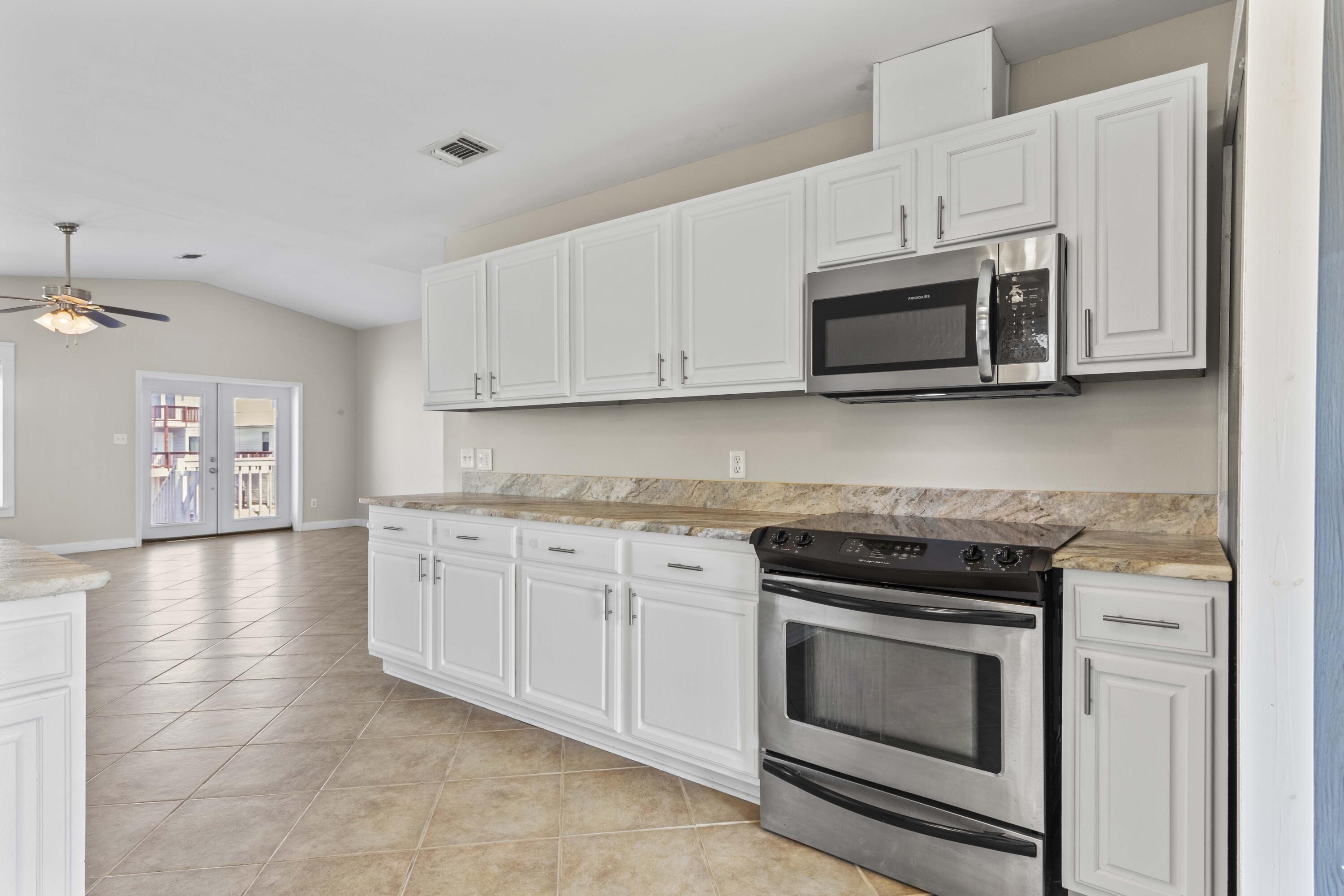 BAHIA BADAR - Residential