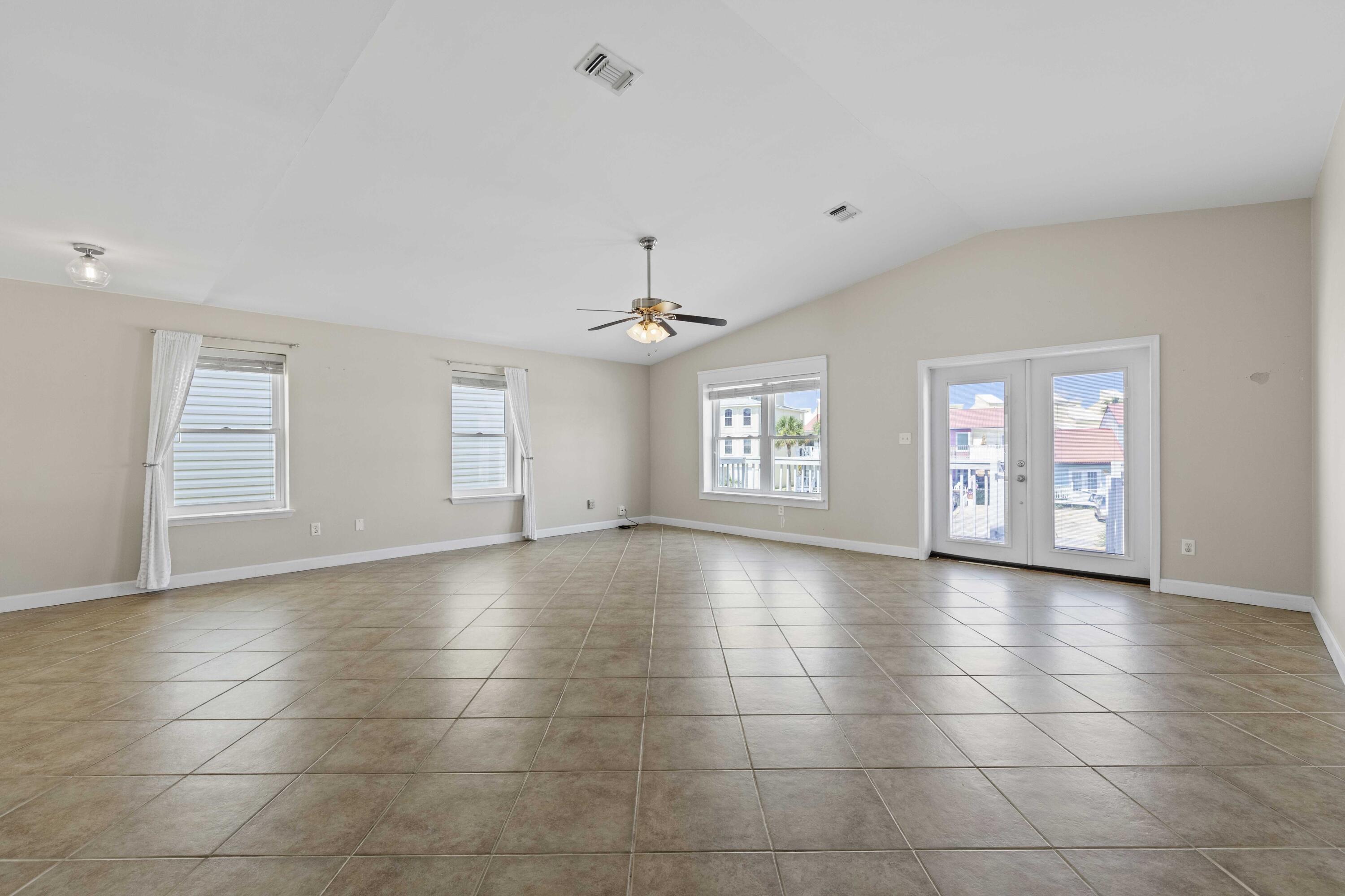 BAHIA BADAR - Residential