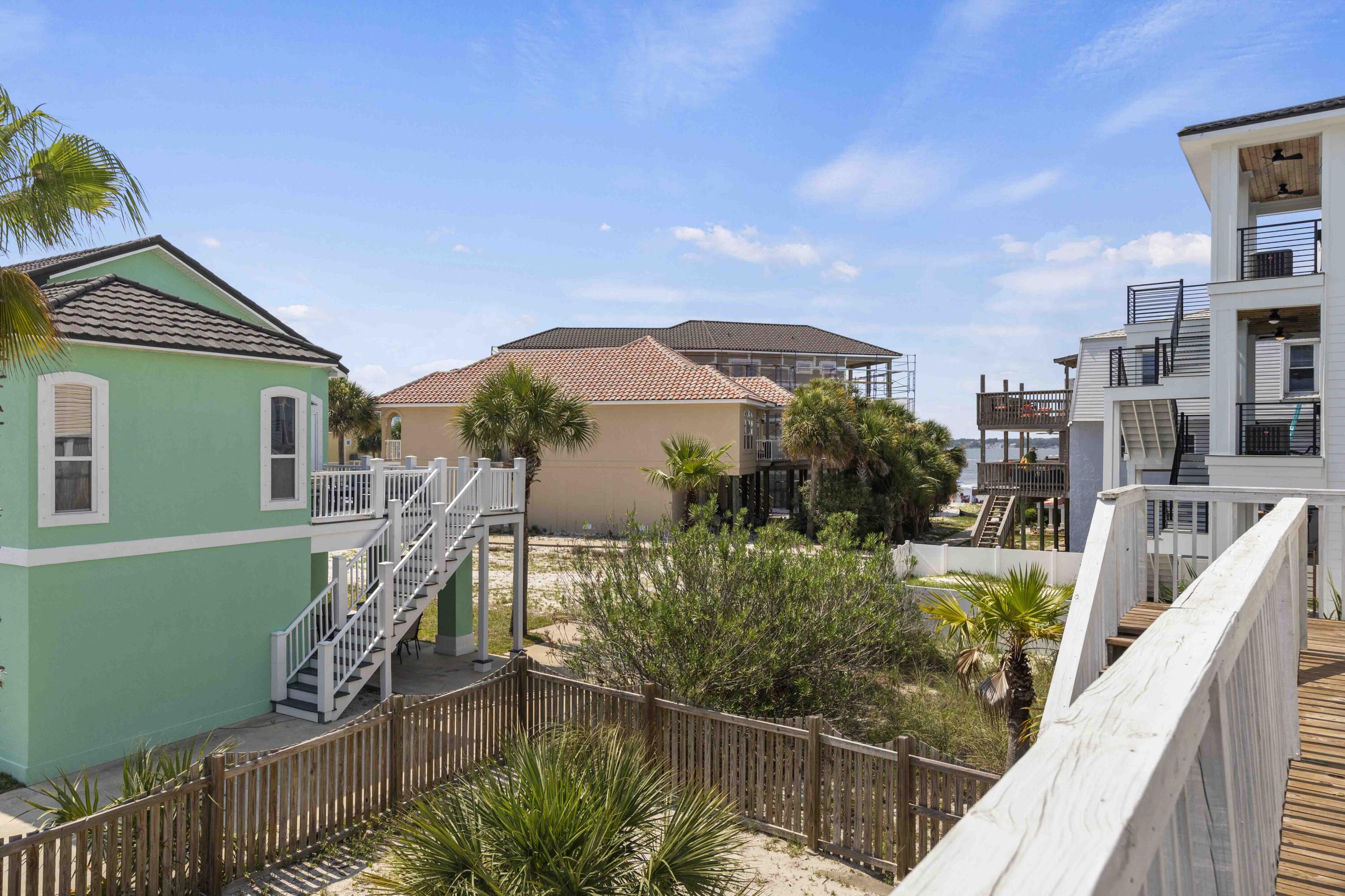 BAHIA BADAR - Residential