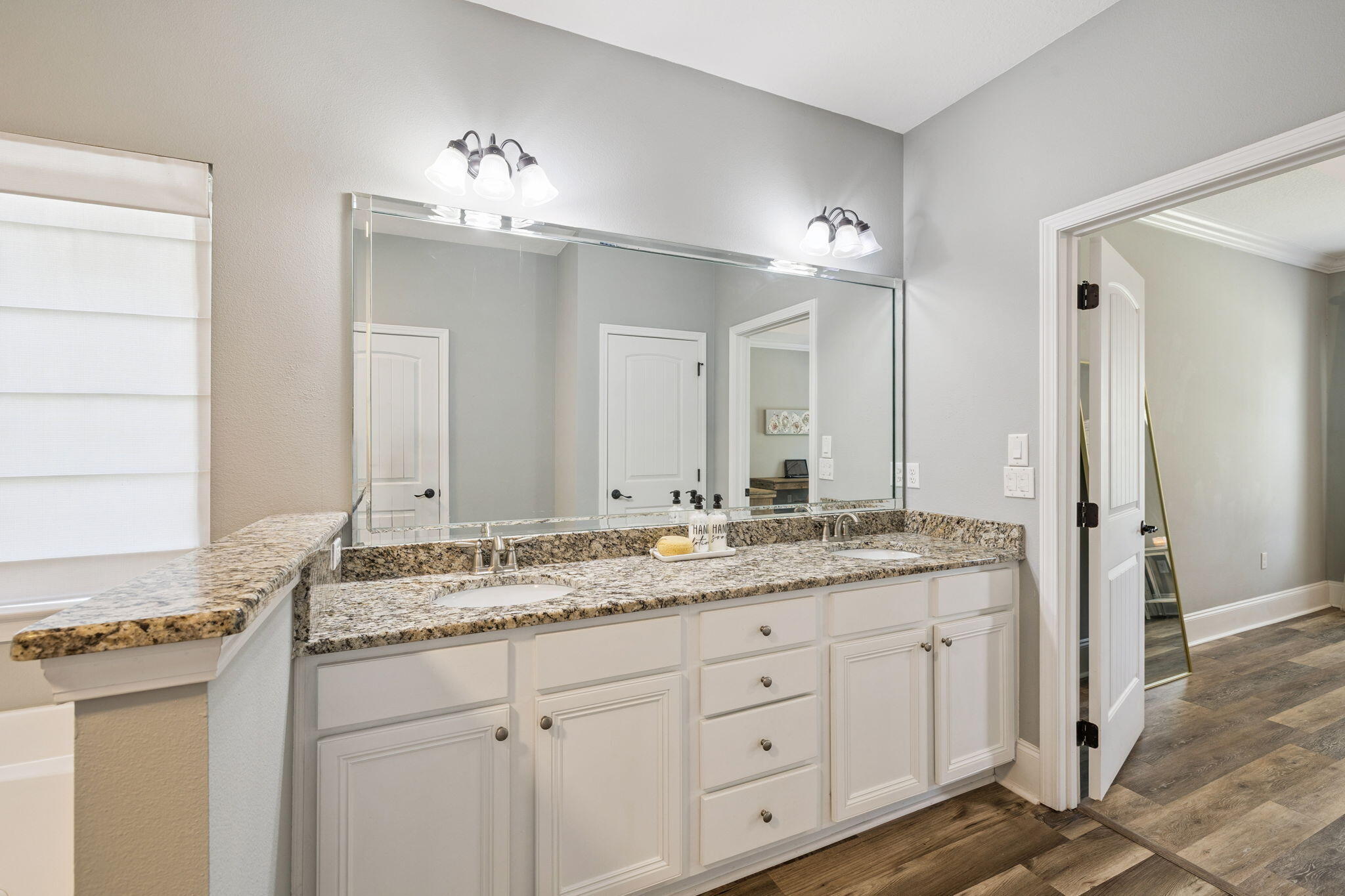 MUSSETT BAYOU ESTATES - Residential