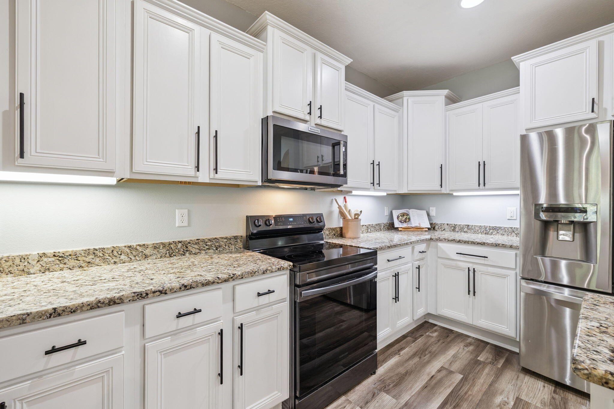 MUSSETT BAYOU ESTATES - Residential