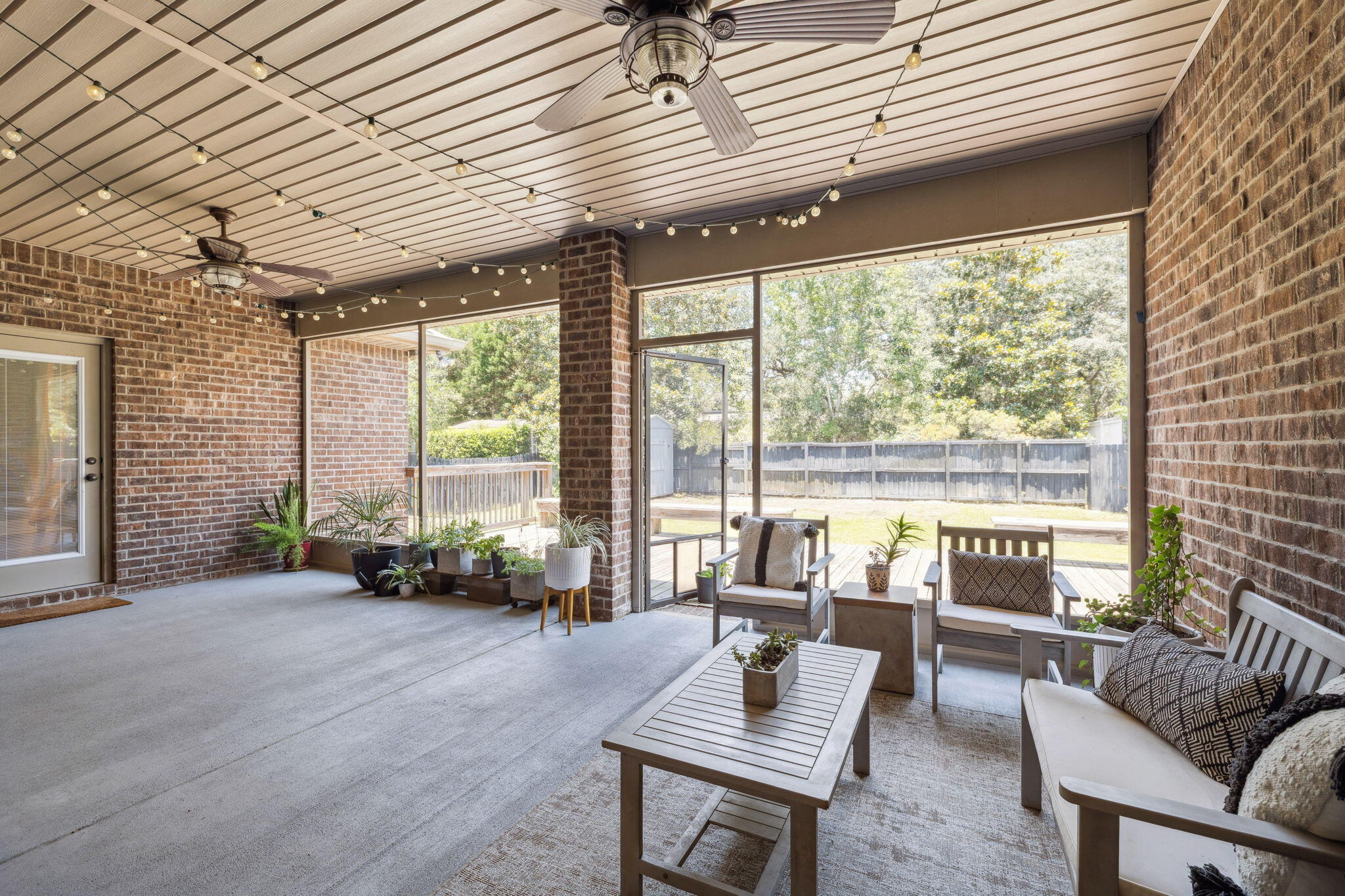 MUSSETT BAYOU ESTATES - Residential