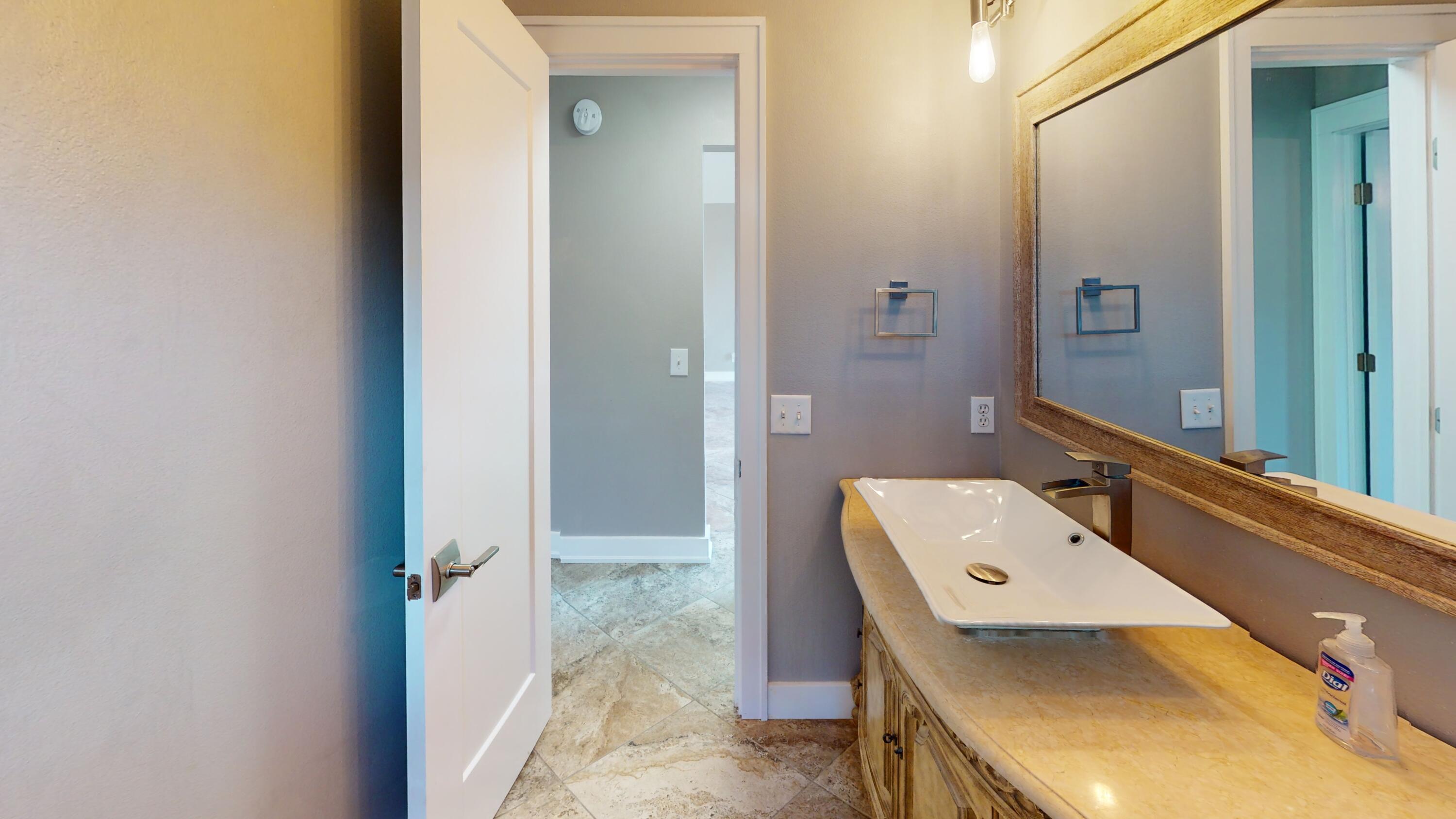 HOLLEY BY THE SEA - Residential