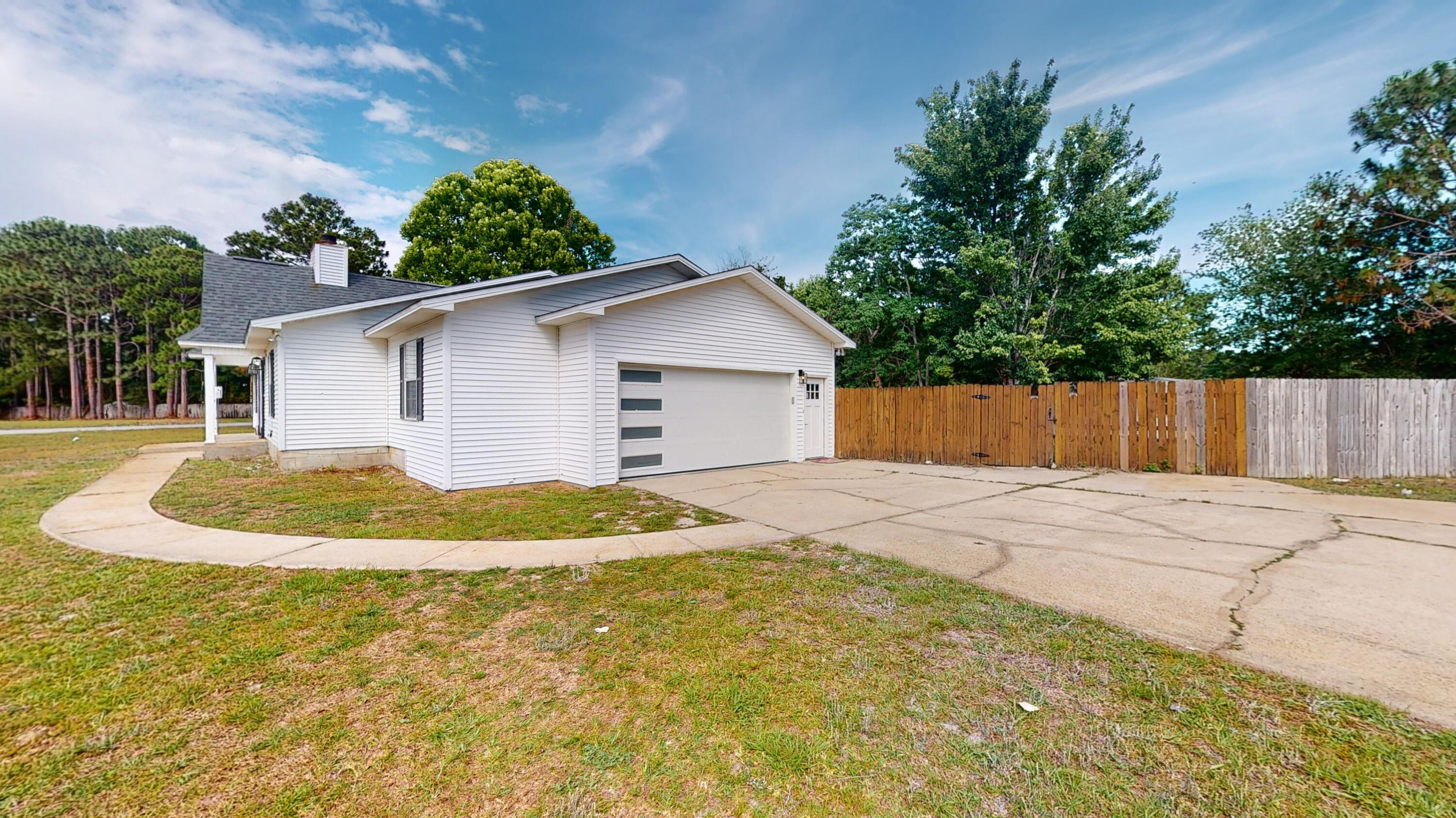 HOLLEY BY THE SEA - Residential