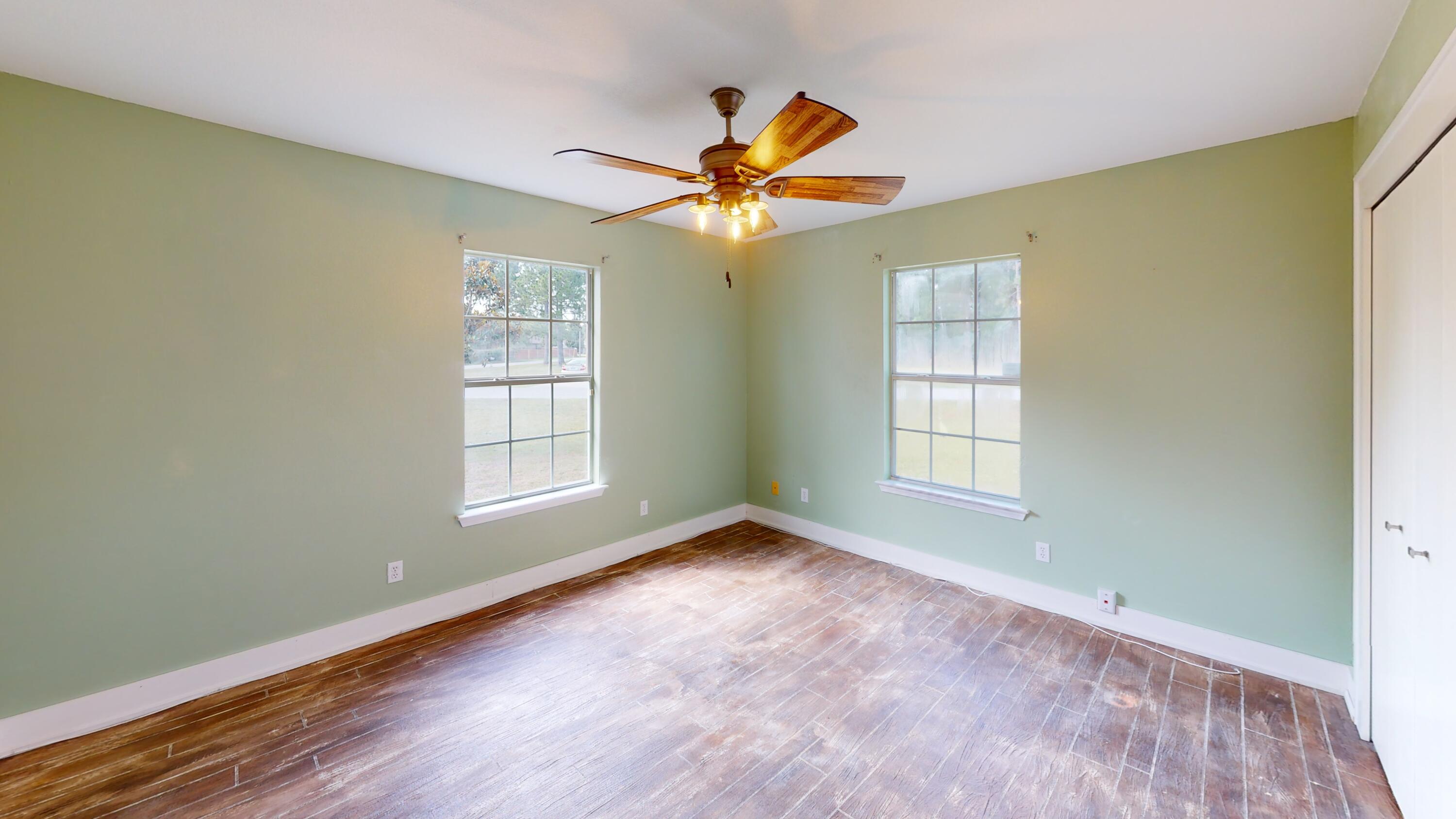 HOLLEY BY THE SEA - Residential