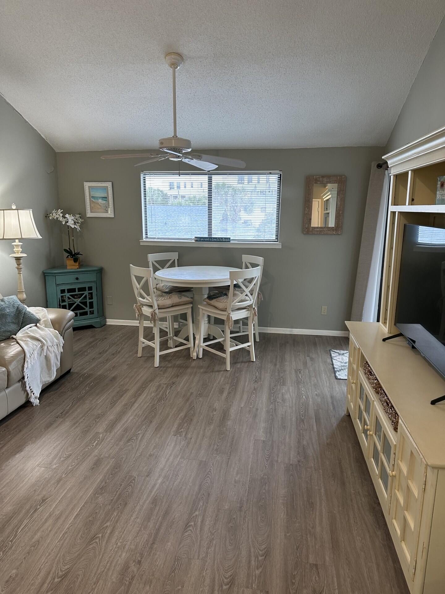 CHATEAU LA MER CONDO 2 - Residential