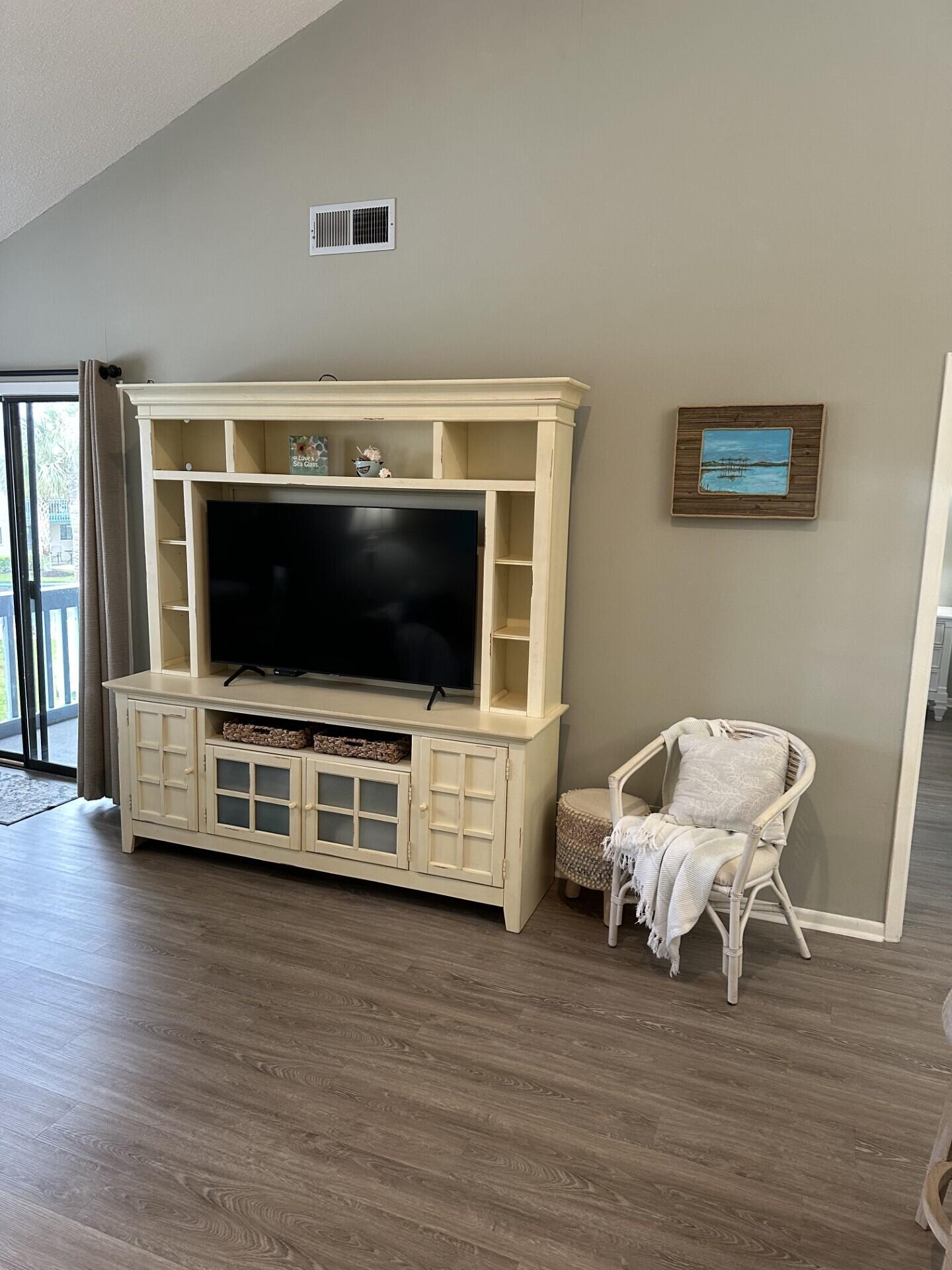 CHATEAU LA MER CONDO 2 - Residential
