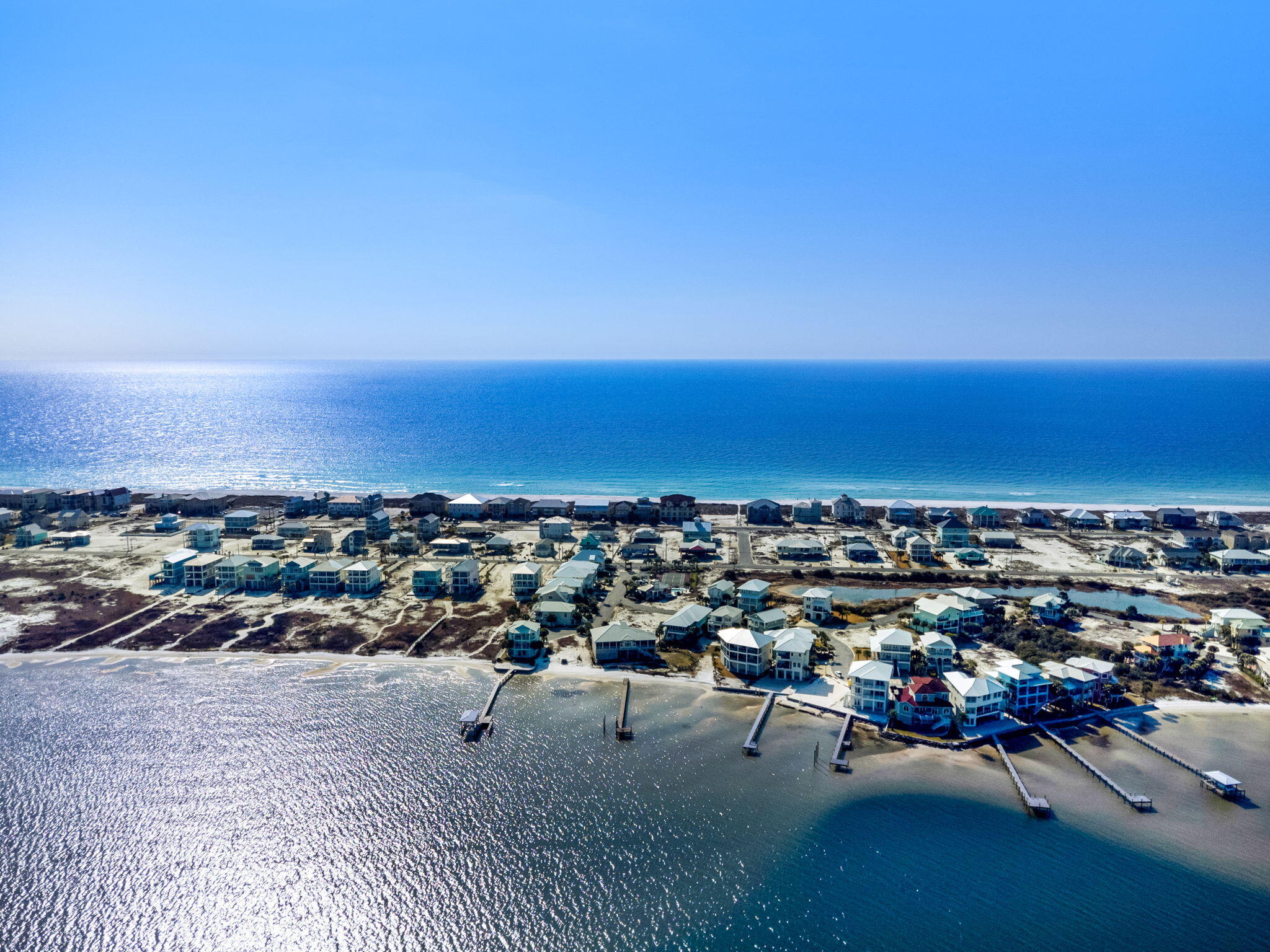 CARIBBEAN ISLES - Land