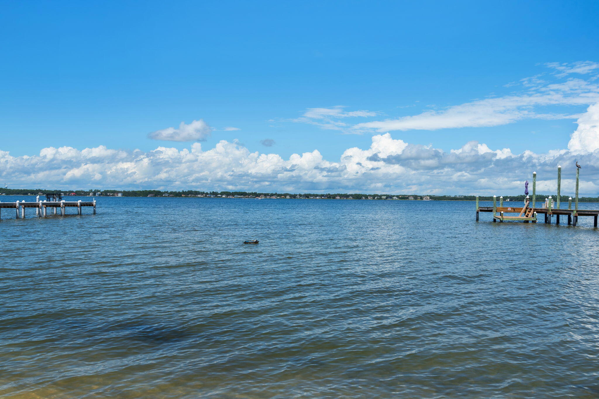 CARIBBEAN ISLES - Land