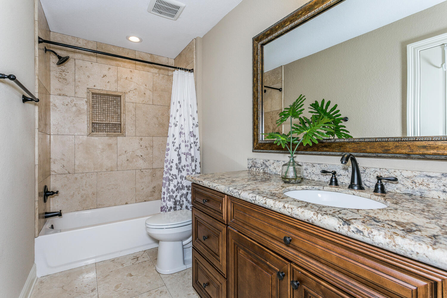 HOLLEY BY THE SEA - Residential