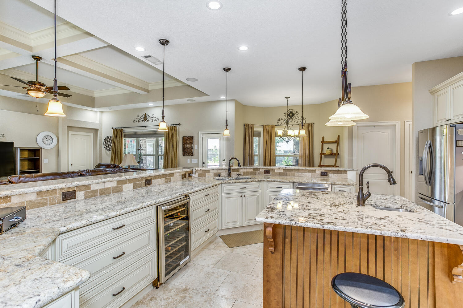 HOLLEY BY THE SEA - Residential