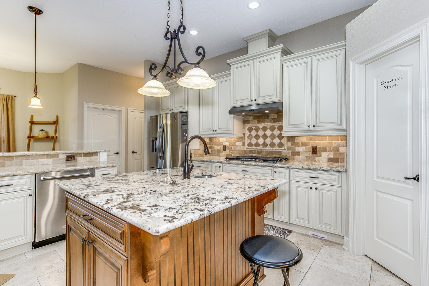 HOLLEY BY THE SEA - Residential