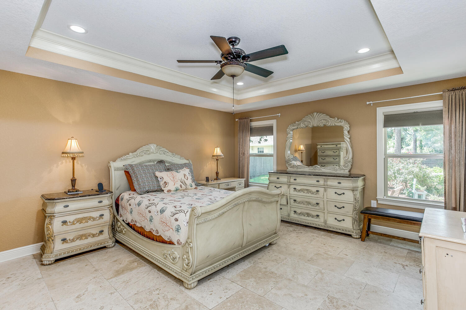 HOLLEY BY THE SEA - Residential