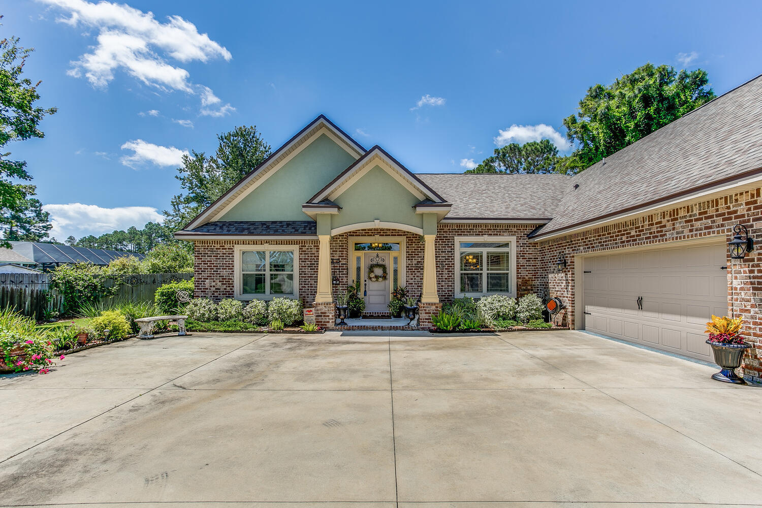 HOLLEY BY THE SEA - Residential