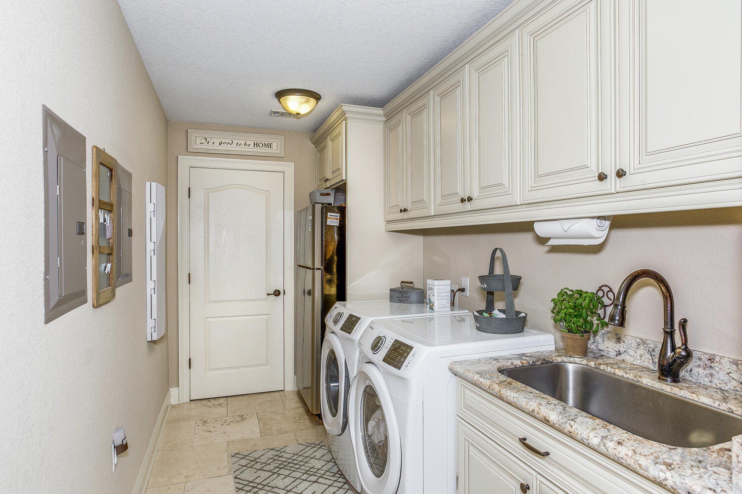 HOLLEY BY THE SEA - Residential