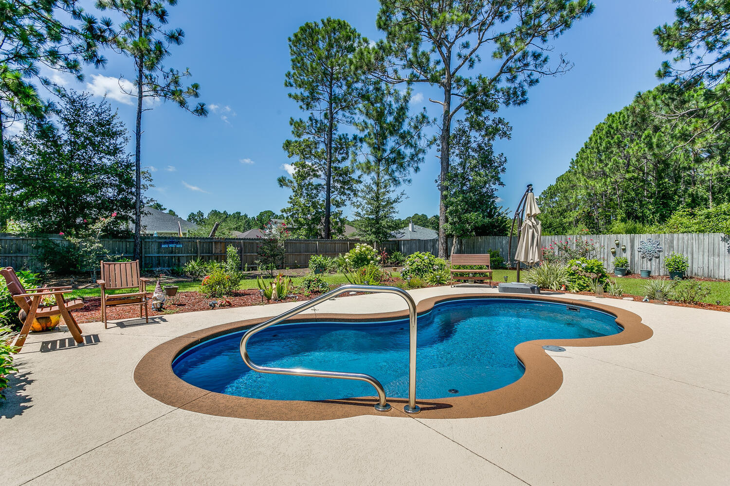 HOLLEY BY THE SEA - Residential