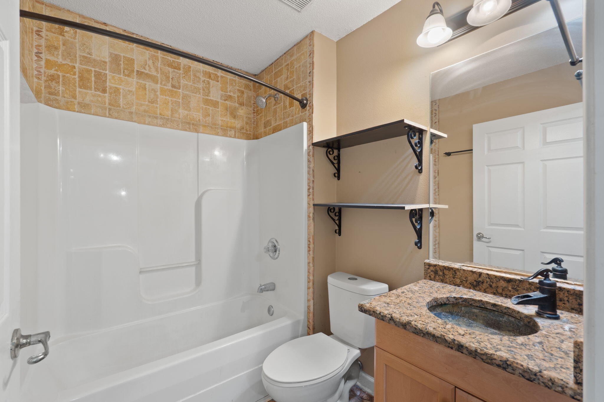 TRIPLE LAKES ESTATES - Residential