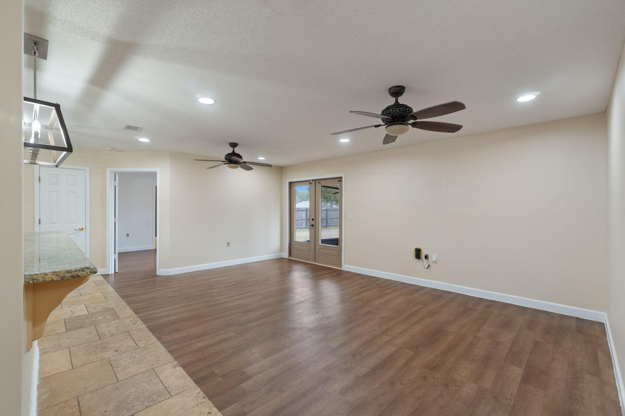 TRIPLE LAKES ESTATES - Residential