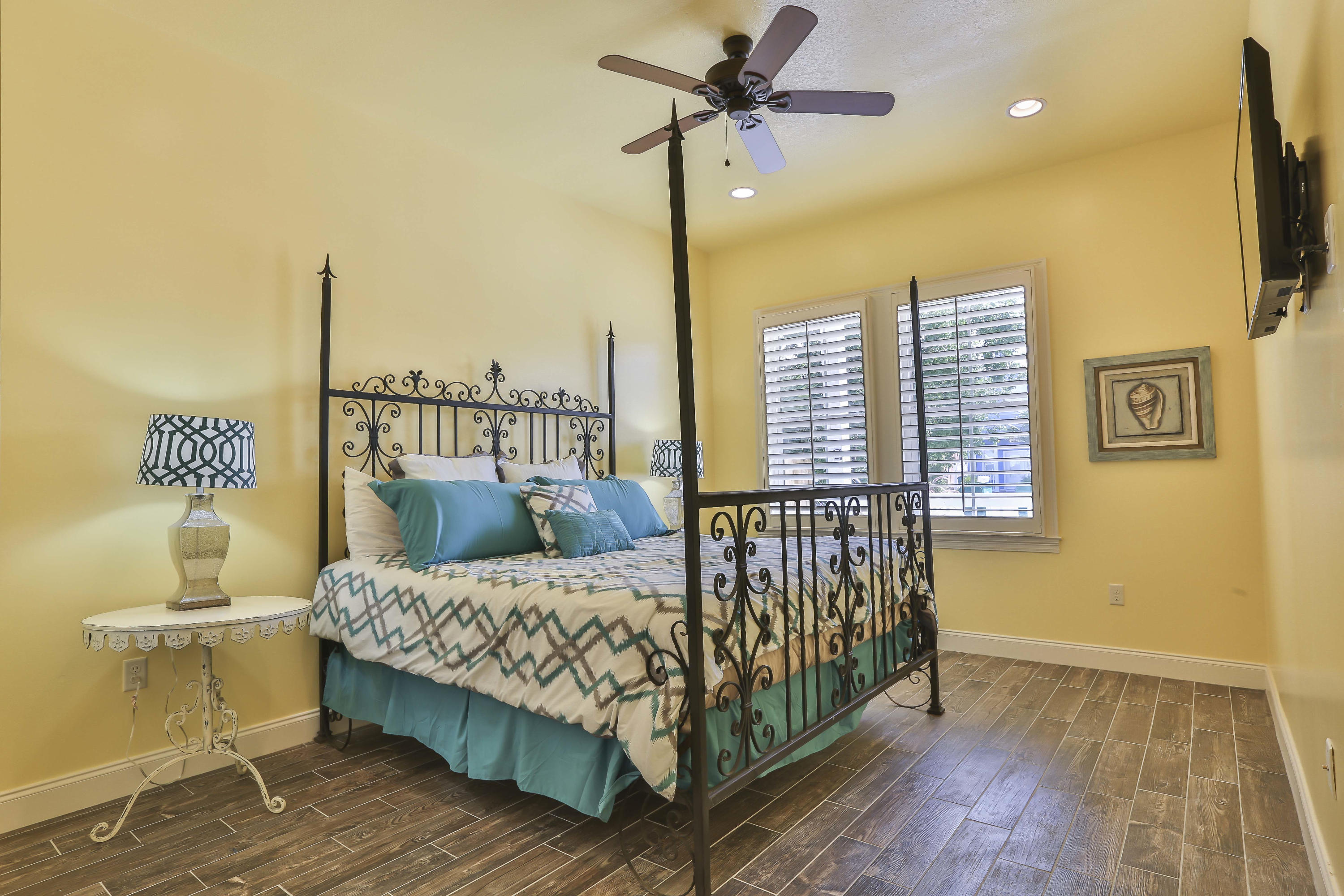 CRYSTAL BEACH - Residential