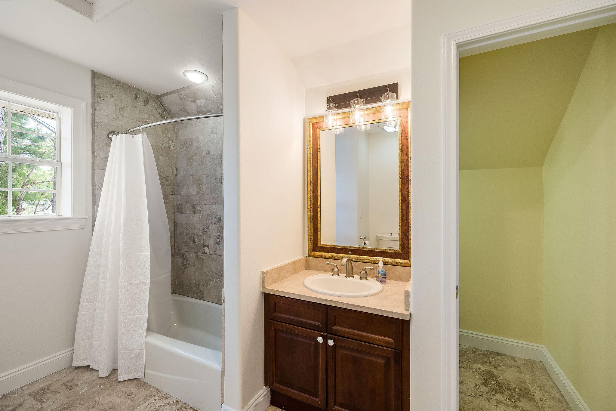 EMERALD BAY PH 1A - Residential