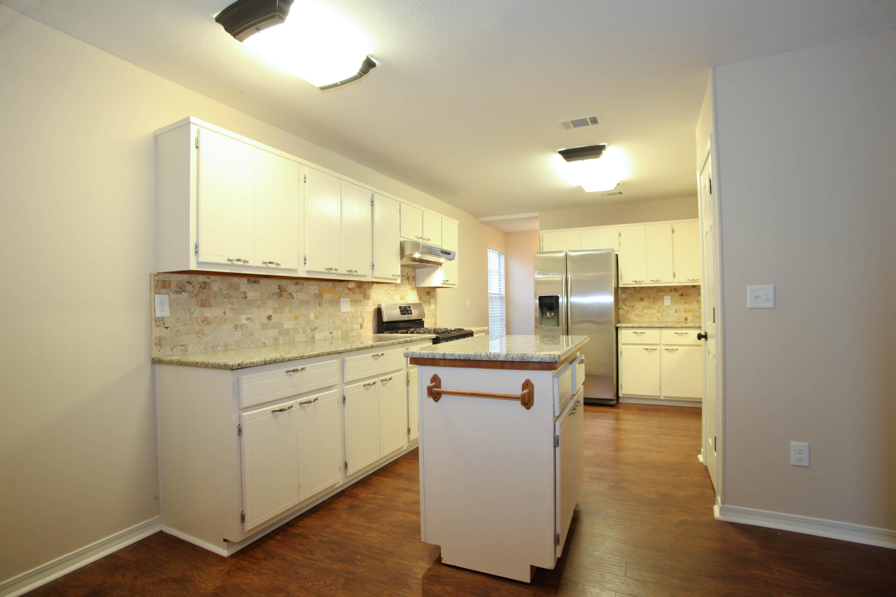 HOLLYROD PARK - Residential