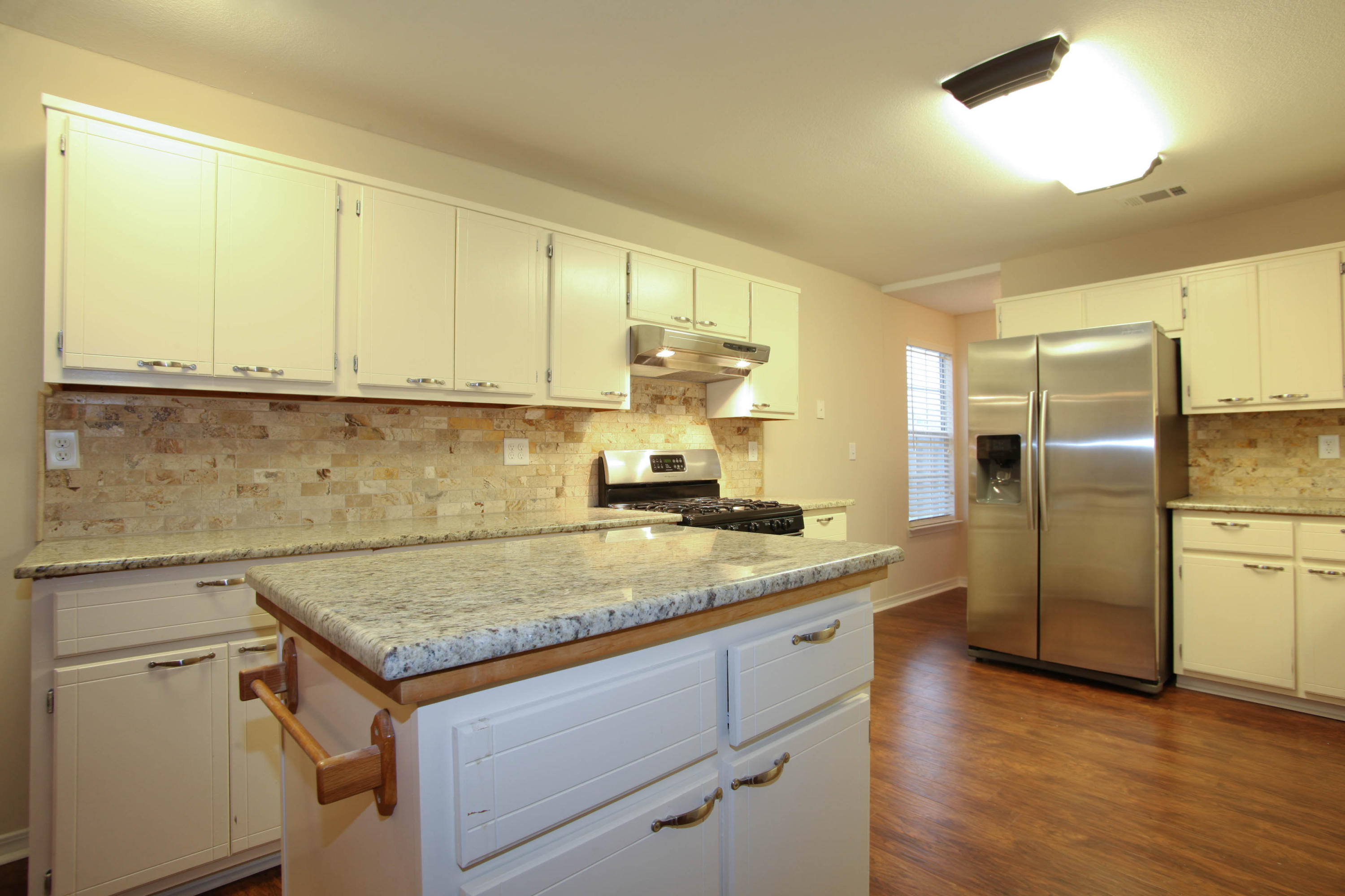 HOLLYROD PARK - Residential