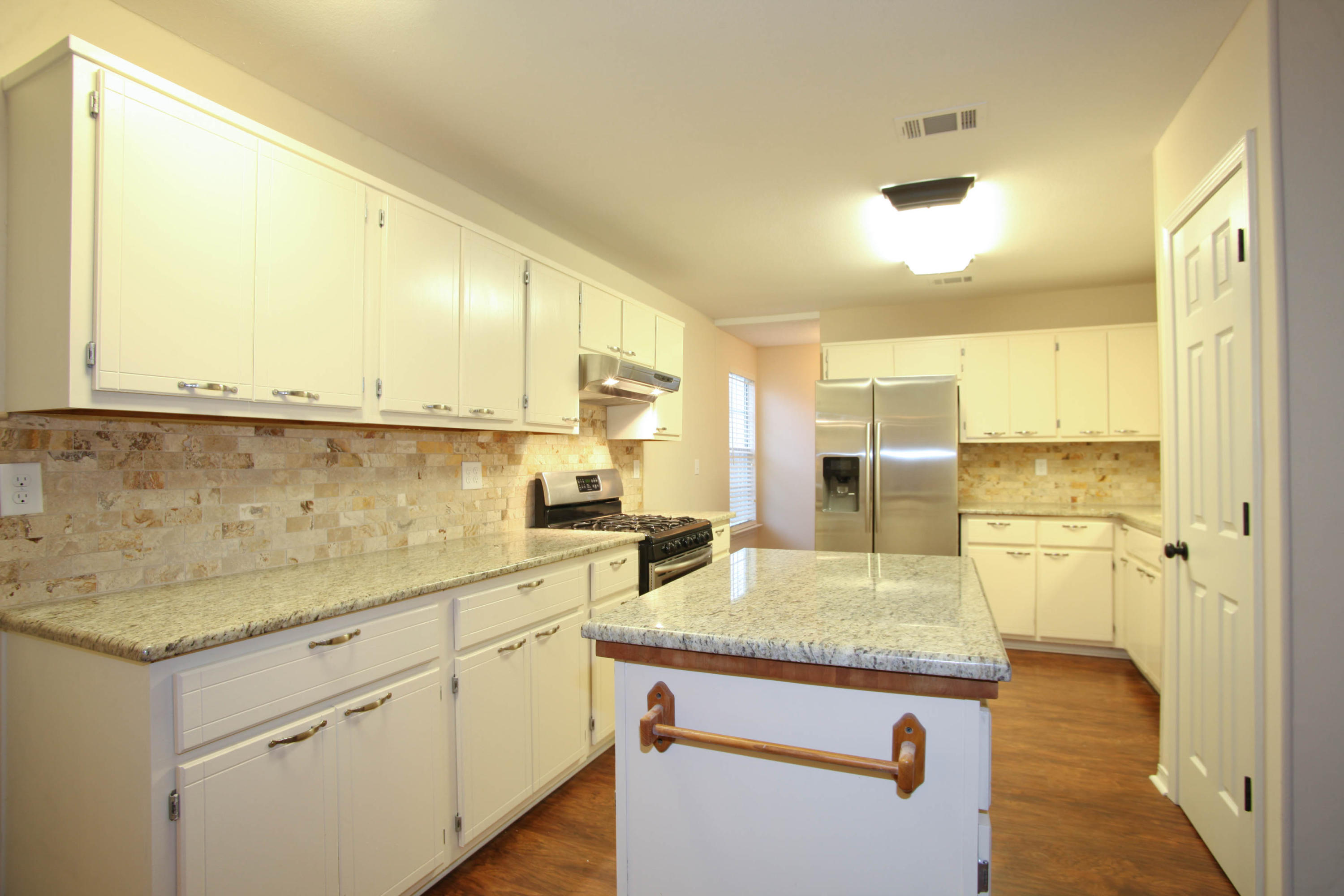 HOLLYROD PARK - Residential