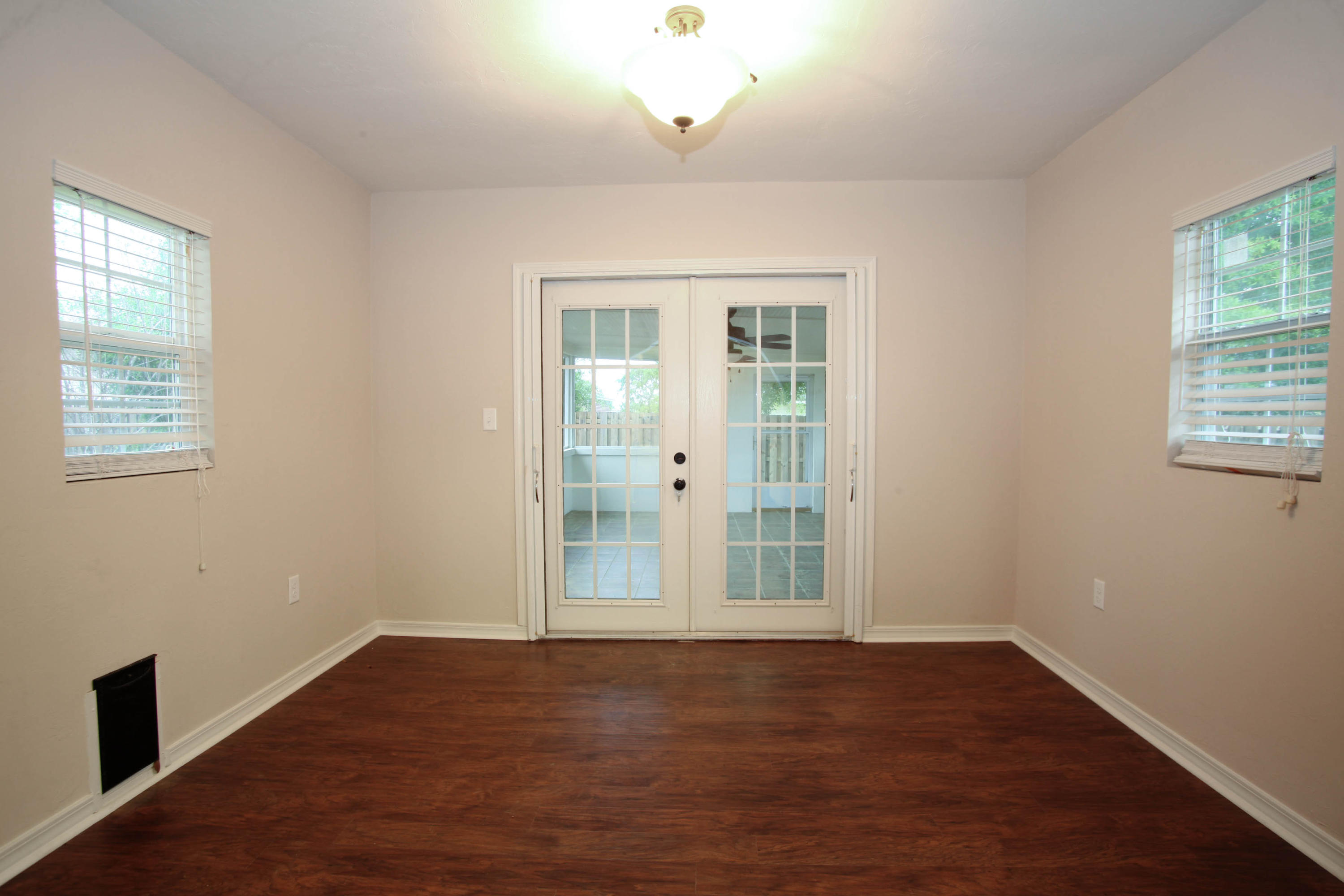 HOLLYROD PARK - Residential