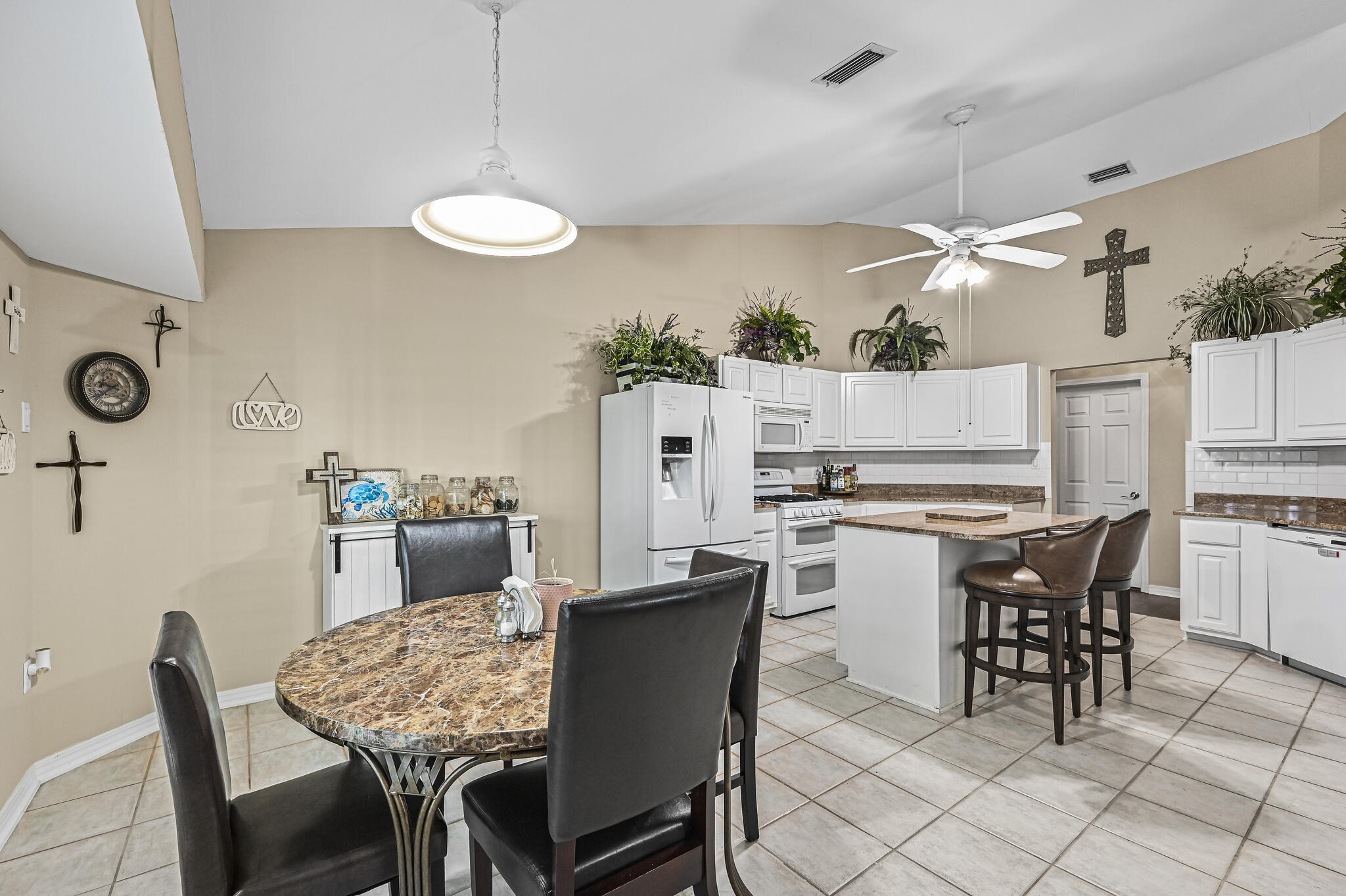 HARBOR BREEZE 3RD ADDN - Residential