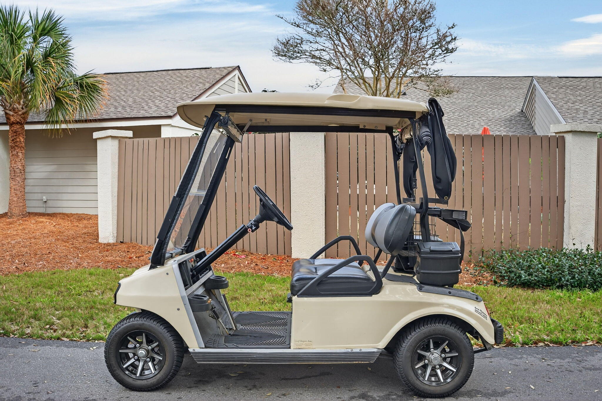 GOLF VIEW - Residential